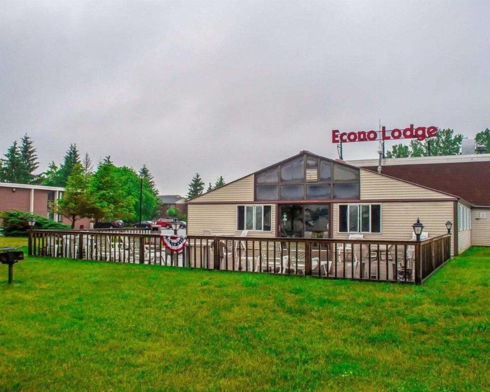 Econo Lodge 1000 Islands